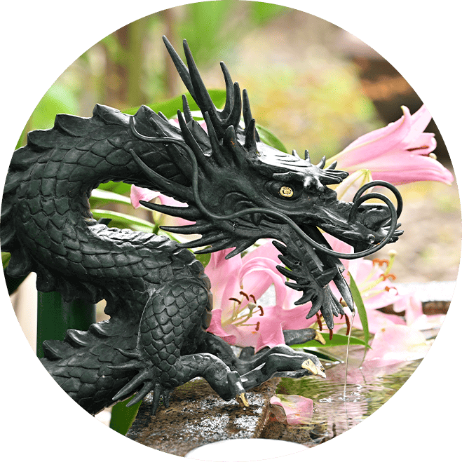 手水舎の龍